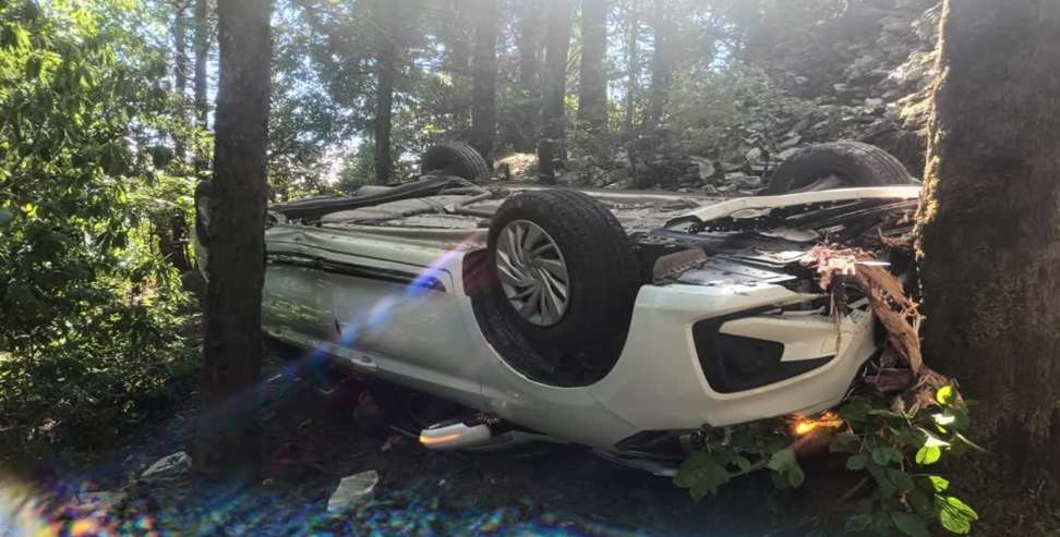 Pithoragarh road accident: Taxi Falls Into deep Gorge in Munsiyari