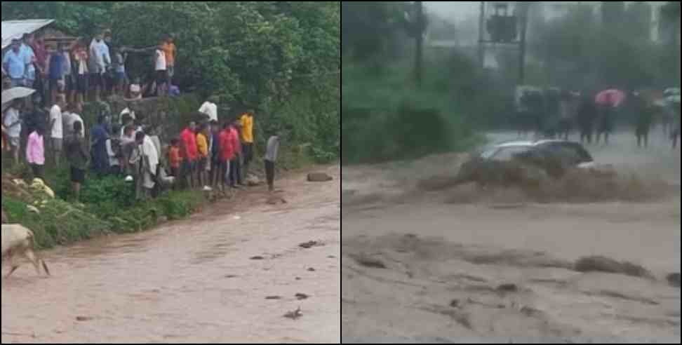kotdwar car washed away: car washed away in water overflow in kotdwar