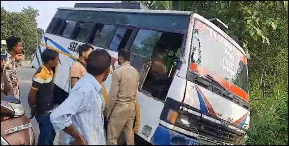nainital bus accident: Bus fell into ditch in Nainital