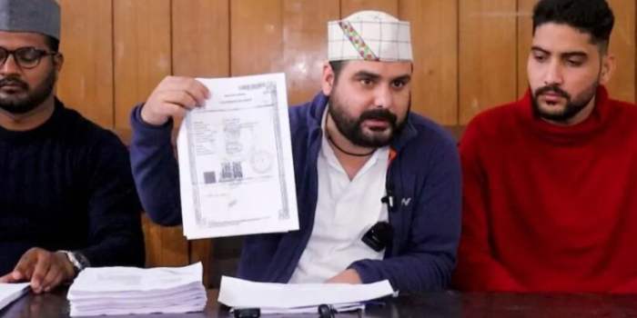 Bobby Pawar: Bobby Panwar made serious allegations against officer