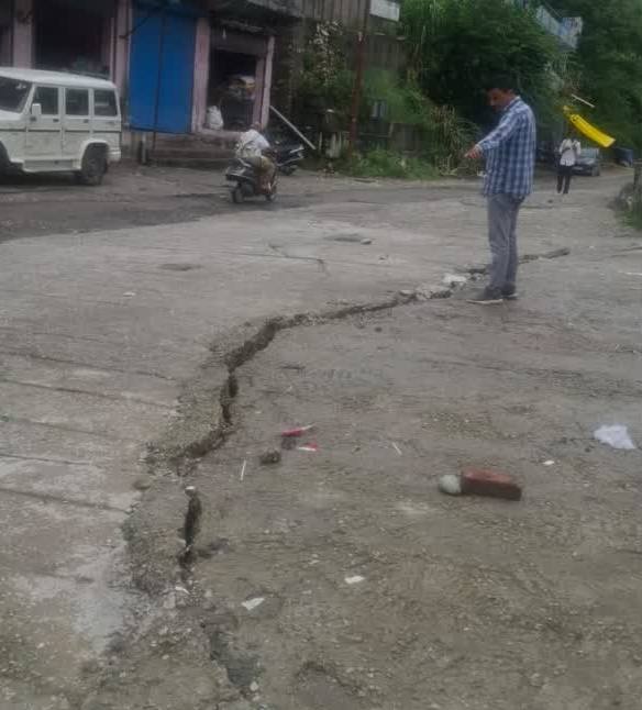 Tehri Lake erosion and blasting increase the risk