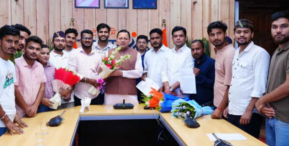 Ram Kandwal: Ram Kandwal and Berojgar Sangh meets CM Dhami