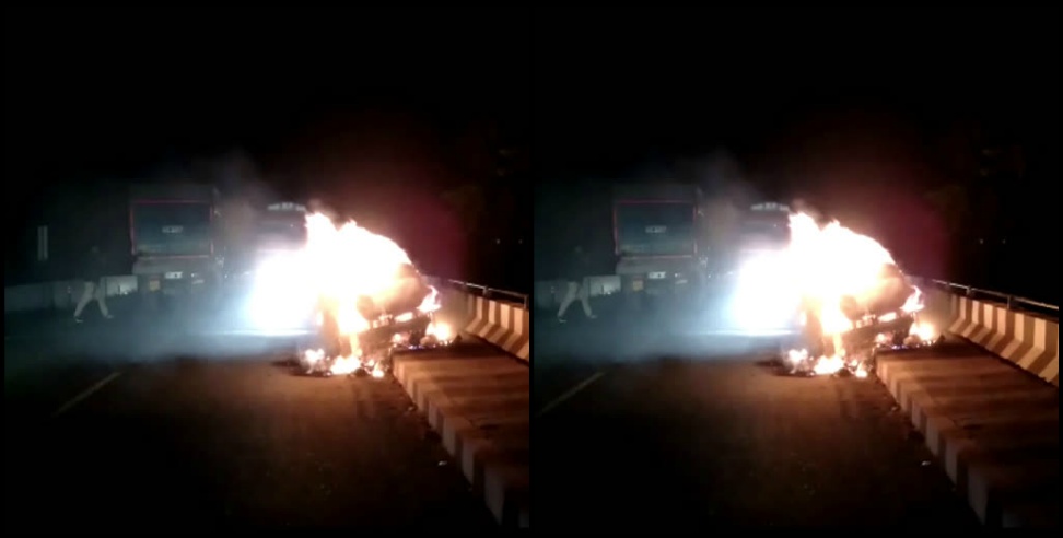 Kotdwar News: Car fire in Kotdwar