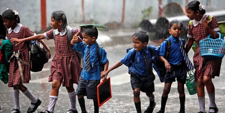Weather Red Alert: School holiday due to heavy rain in 5 District