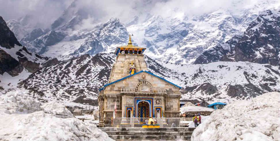 उत्तराखंड: PILIGRIMS IN KEDARNATH MAKING RECOED