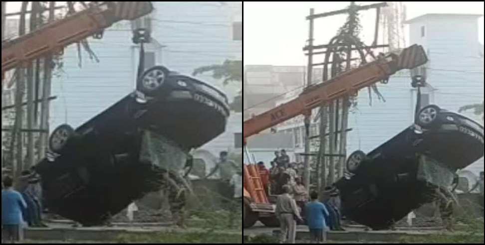 Haridwar ganga river: Car fallen in river in haridwar