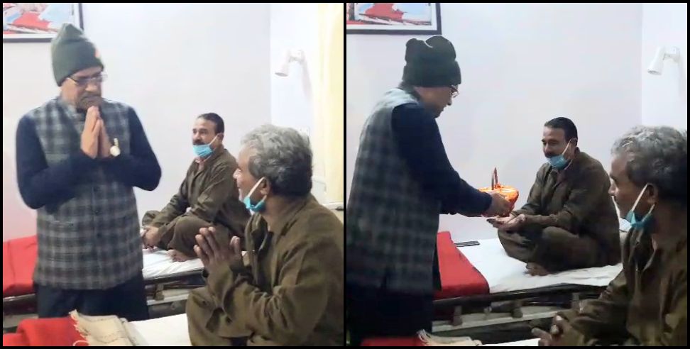 Chamoli Disaster: Cm trivendra rawat meet injured people in chamoli apda