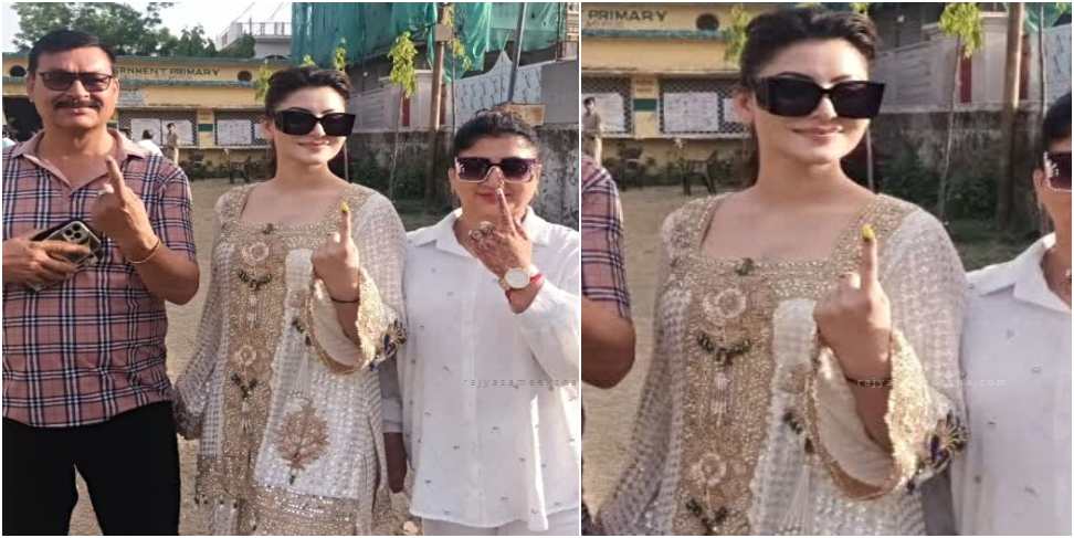 Urvashi Rautela Vote: Urvashi Rautela Cast Vote in Kotdwar