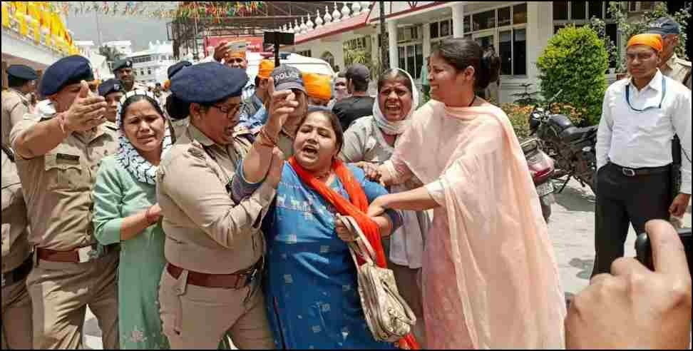 Damyanti negi premchand aggarwal: Surendra Negi Wife Damayanti Will Do Protest Against Premchand Aggarwal