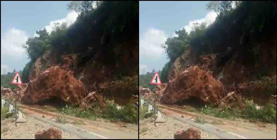 Tehri Garhwal Landslide: landslide on the road in tehri garhwal
