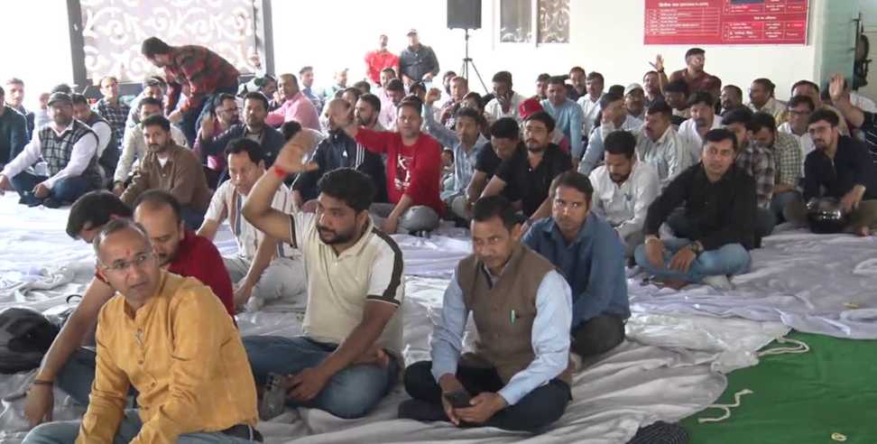 Uttarakhand engineers strike: 4000 Diploma Engineers on Indefinite Strike in Uttarakhand