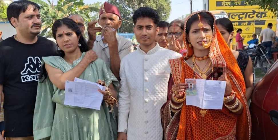 The bride and groom took part in voting in Lal Kuan
