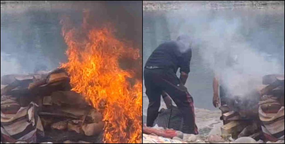 Heartbreaking Funeral Scene: Srinagar Garhwal Heartbreaking Funeral Scene at Alakeshwar Ghat