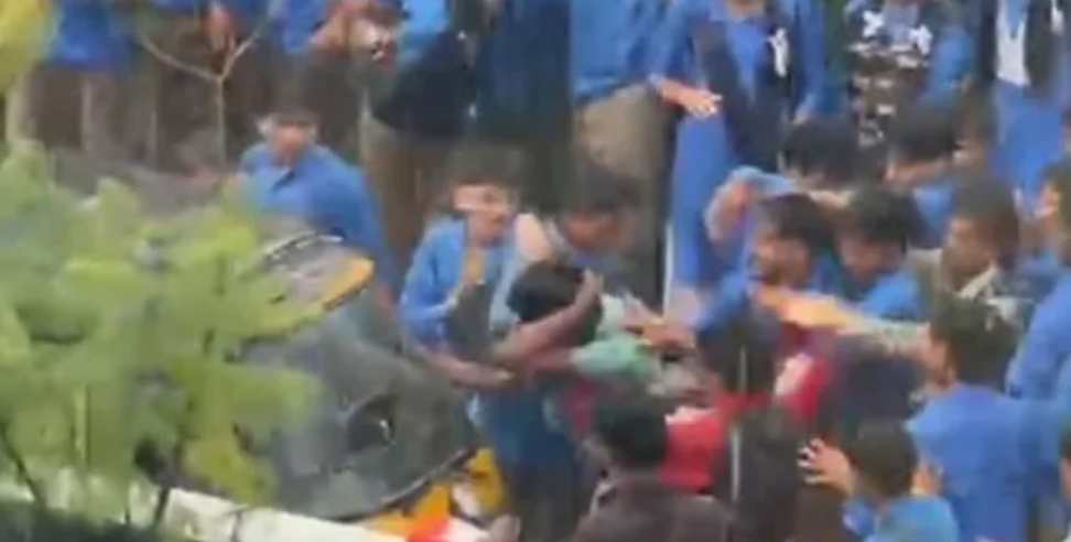 Dehradun College Fight: Students Clash Outside Dehradun College