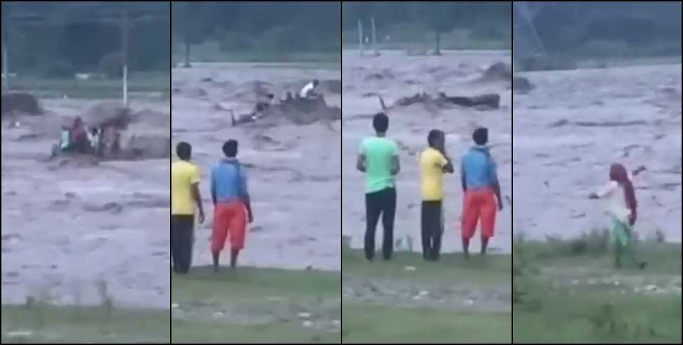 Dehradun Cloudburst: 8 died as tractor-trolley overturned while crossing the river