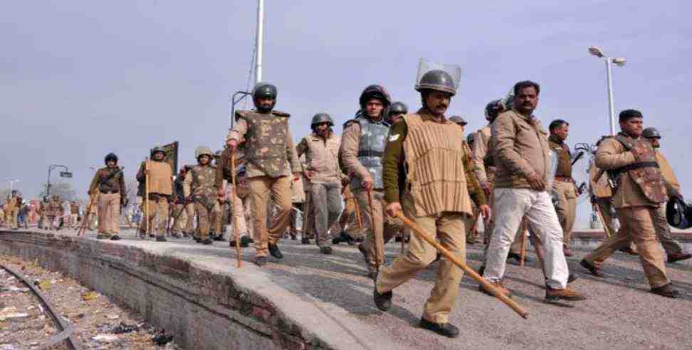 Workers protest in Motahaldu Nainital heavy police force deployed