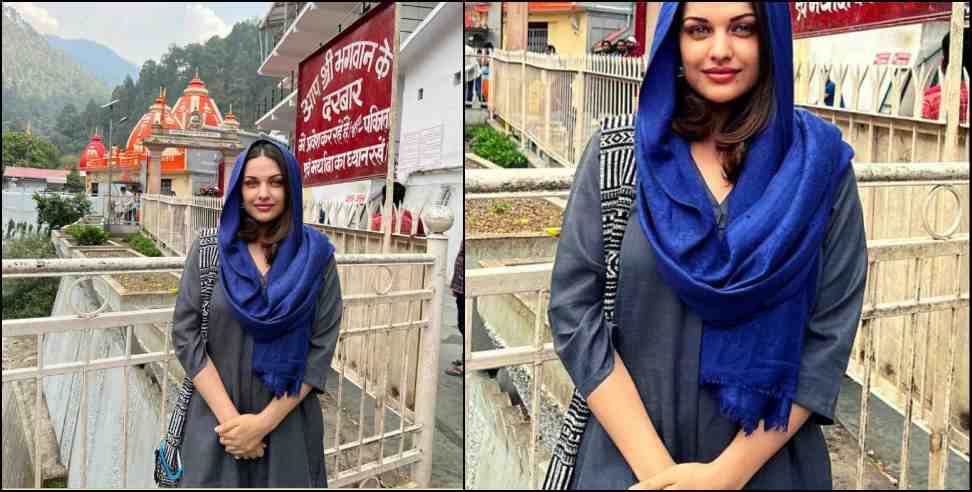 kanchi dham himanshi kurana: Punjabi actress Himanshi Khurana in Uttarakhand Kainchi Dham