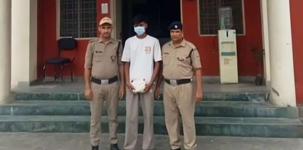 hashish and smack smuggling: Two youths arrested with hashish and smack
