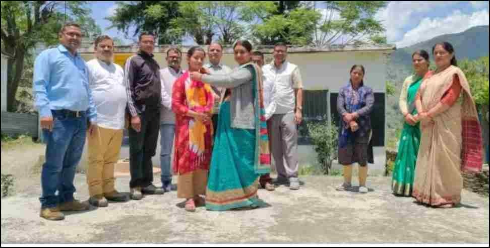 Pauri Kaljikhal Aanchal Board Topper: Pauri Garhwal Board Topper Girl Aanchal Story