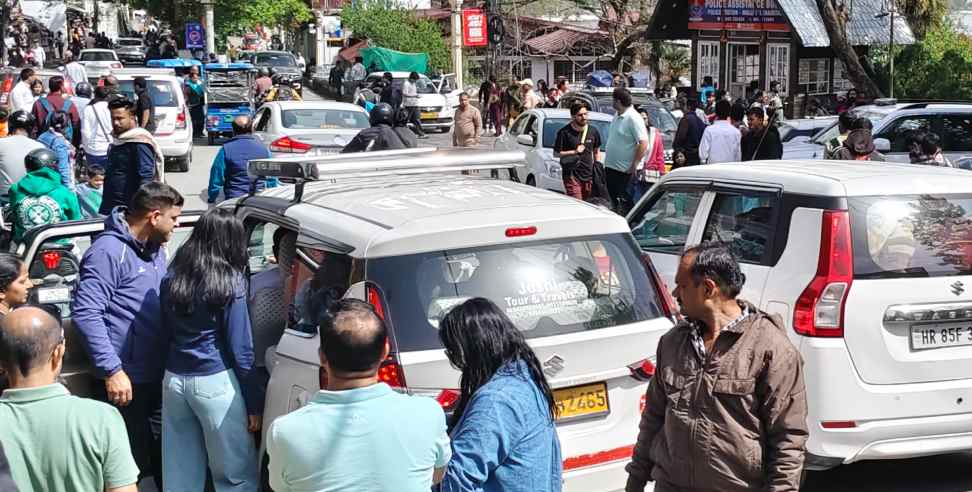 Tourist Rush in Nainital Over Weekend Fills Parking
