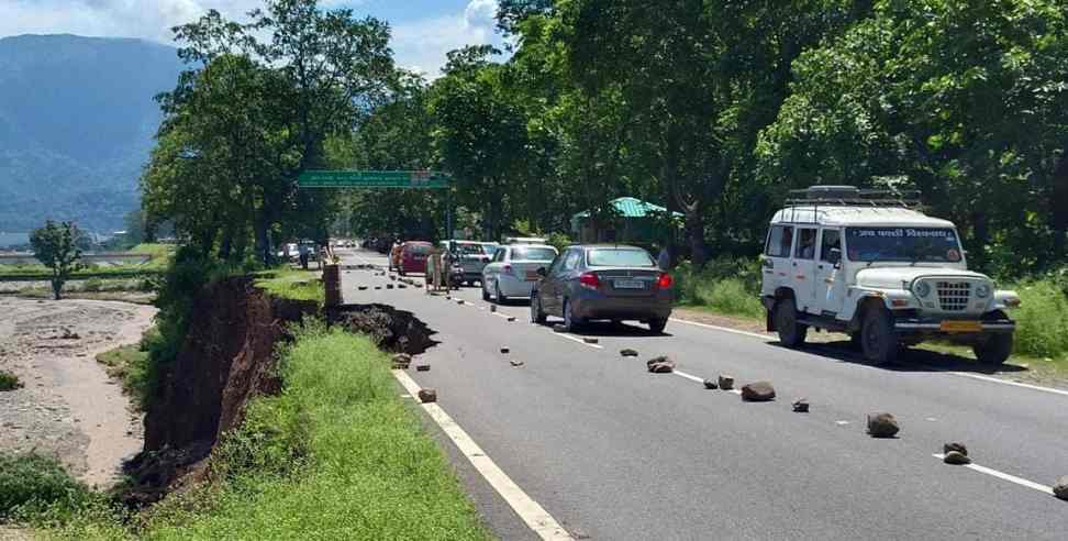 rishikesh dehradun highway sink: Rishikesh-Dehradun Highway sinking