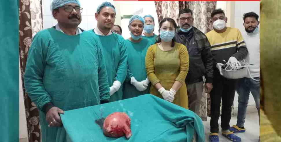 almora doctor 8 kg tumer: Almora District Hospital doctor PK Sinha Good work