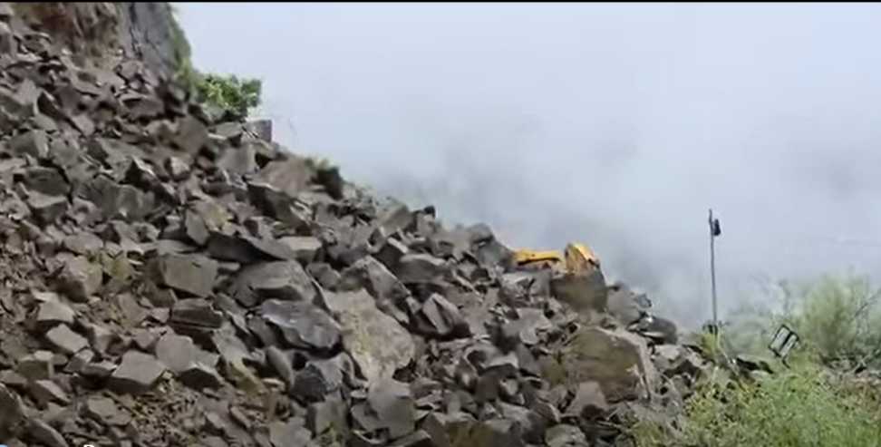 Sirobagad Landslide Latest News: Badrinath Highway Closed After Fresh Landslide in Sirobagad