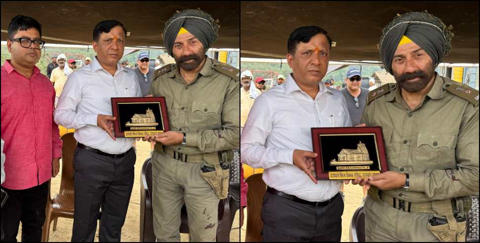 Border-2 Shooting: Banshidhar Tiwari met Sunny Deol on sets of Border-2