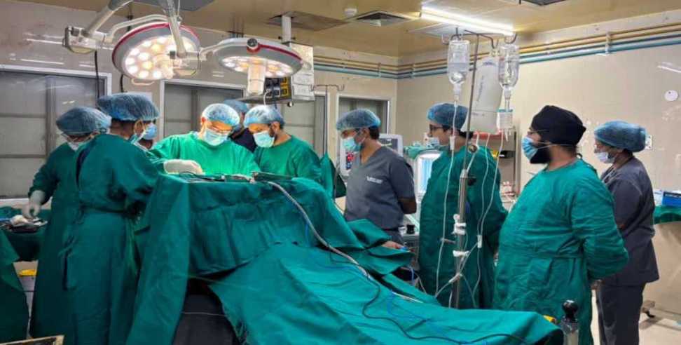 Kedarnath Rockfall Incident: Kedarnath Yatra Rockfall Leaves Delhi Teen Critically Injured