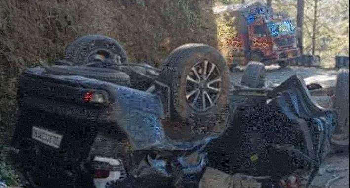 couple died in Almora road accident