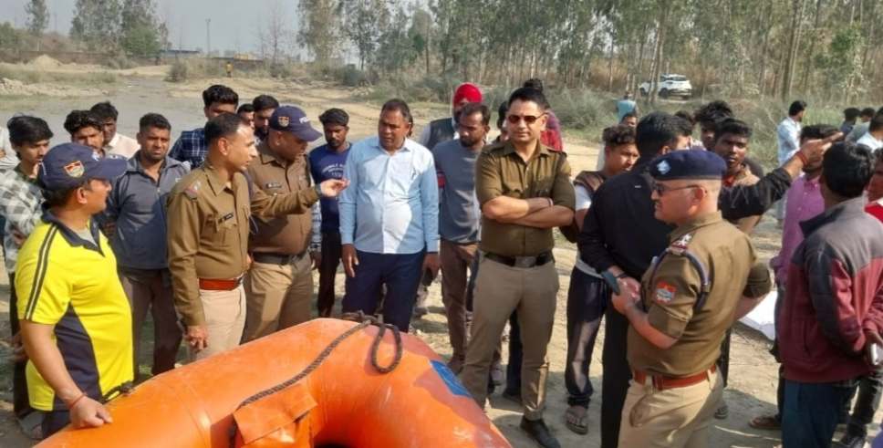 dead body found in pond: dead body was found with the help of OBM boat