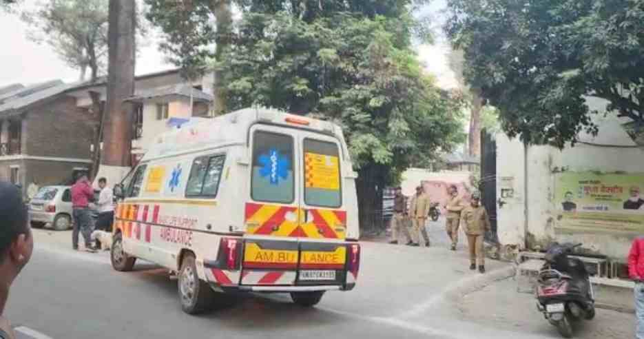 uttarakhand cm house girl suicide: Girl commits suicide in Servant Quarter of Uttarakhand CM House