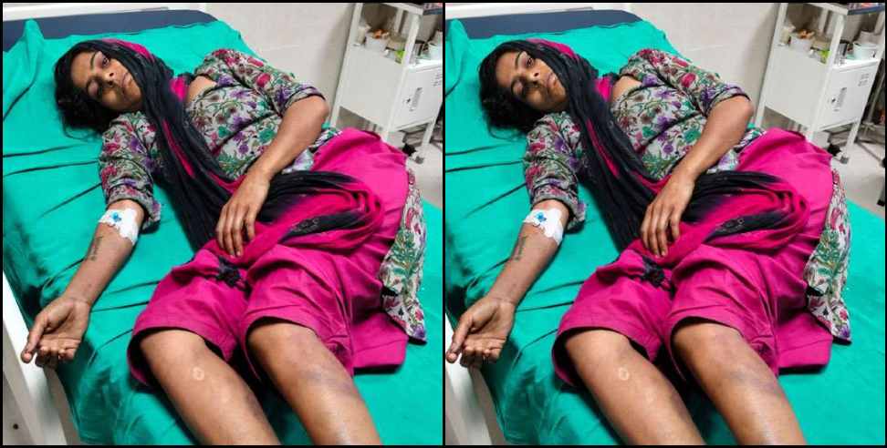 jogiwala police women beaten : Woman brutally beaten up in Dehradun Jogiwala police post