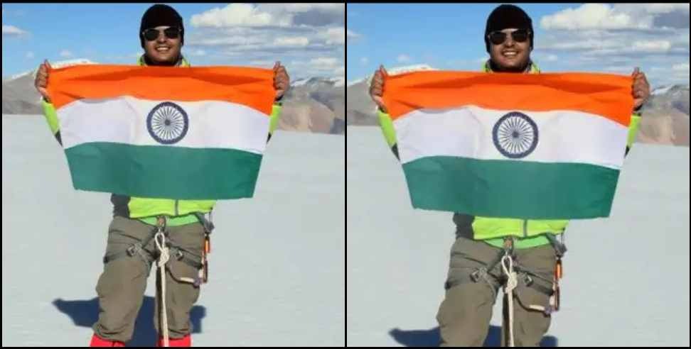 Lt Col Manoj Joshi: Lt Col Manoj Joshi made mountaineering record