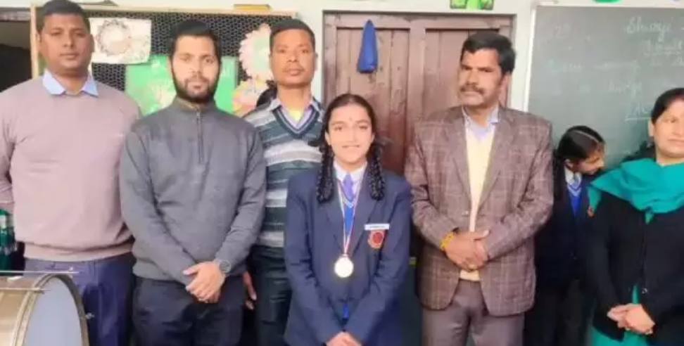 Sainik School Lohaghat : Uttarakhand Sainik School Topper Khyati Ijarwal