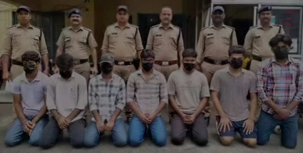 7 students arrested: 7 students of two groups arrested in firing case