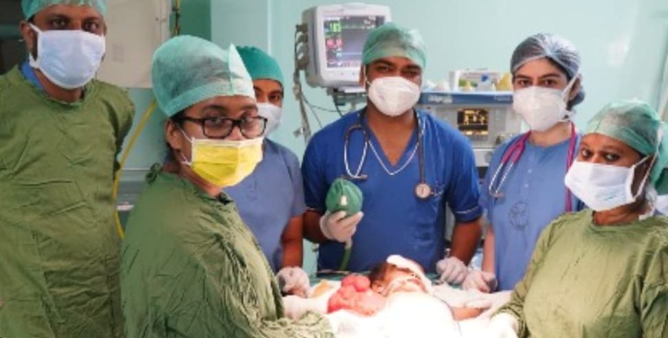 Dehradun News: 800 grams tumor in the stomach of 8-year-old girl in Dehradun