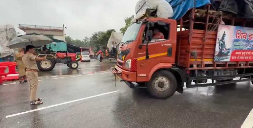 Haridwar Kanwar Yatra 2026: Haridwar Police Return Oversized Kanwar and DJ Vehicles at Narsan Border
