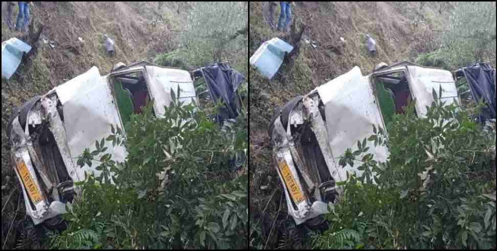 utility in uttarkashi ditch: Utility vehicle fell into a ditch in Uttarkashi