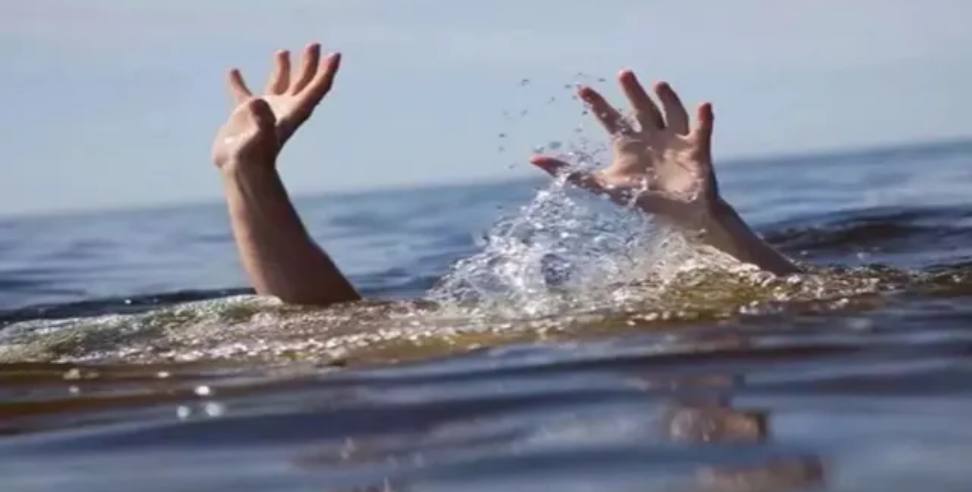 Haridwar accident news: Noida Tourist Swept Away in Chilla Canal While Taking Selfie