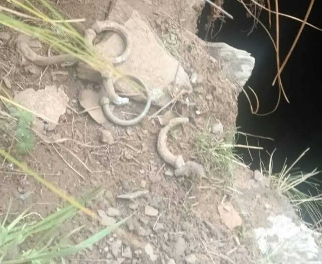 Ancient Bracelets and Bone Remains Found in Devalgarh Cave
