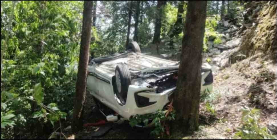 Pithoragarh Ertiga car accident: Ertiga car falls into ditch in Pithoragarh