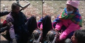 image: Delivery at the hospital gate in Tanakpur