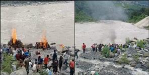 image: After Chamoli incident funeral  of 11 people