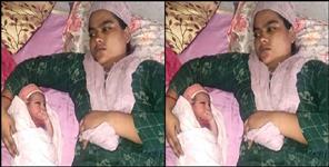 image: woman delivery on the road in haldwani