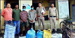 image: Two students steal from own school in Haridwar Kankhal