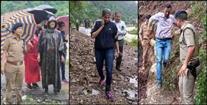 image: These officers remained alert during the Uttarakhand disaster
