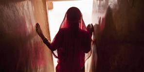 image: Strange women entered in doctors house in haridwar