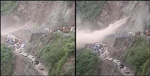 image: Landslide on Rishikesh Badrinath Highway