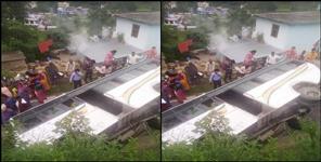 image: Bus going from Haldwani to Bageshwar overturns